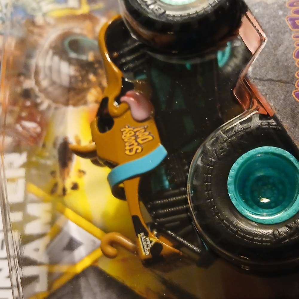 Scooby-Doo Monster JAM Truck Toy 1/64 - Picture 3 of 6